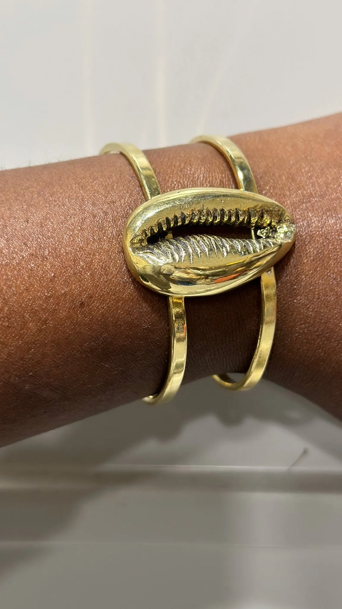 Oversized Gold Cowry Bracelet