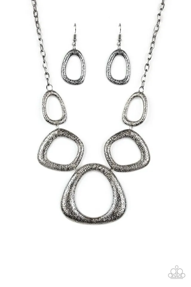 Paparazzi Necklace ~ Backstreet Bandit - Black