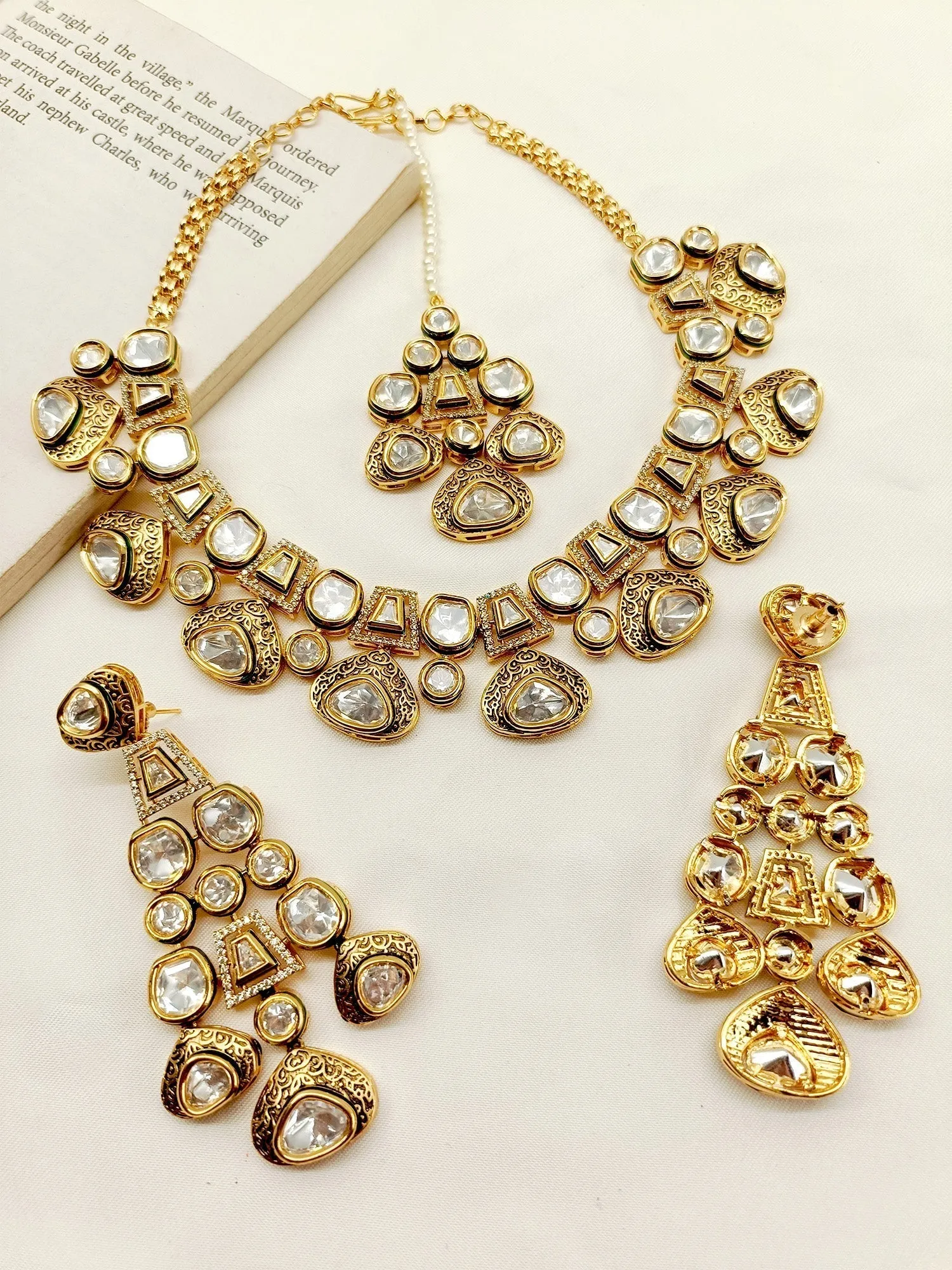 Pranjali White Kundan Necklace Set