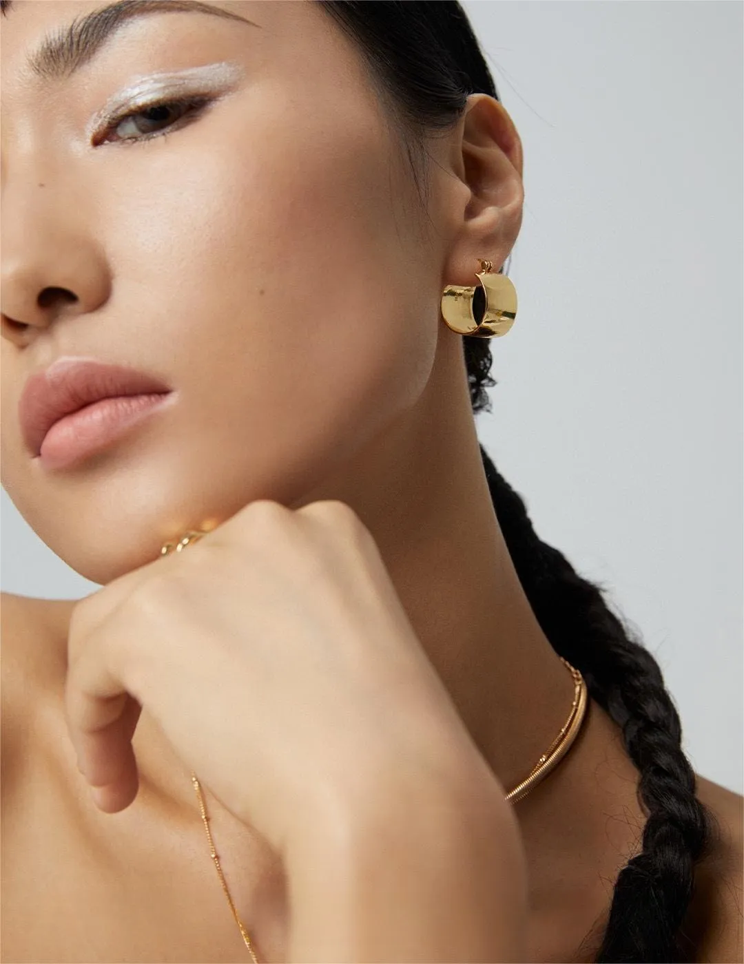 Simple C-shaped Hoop Earrings