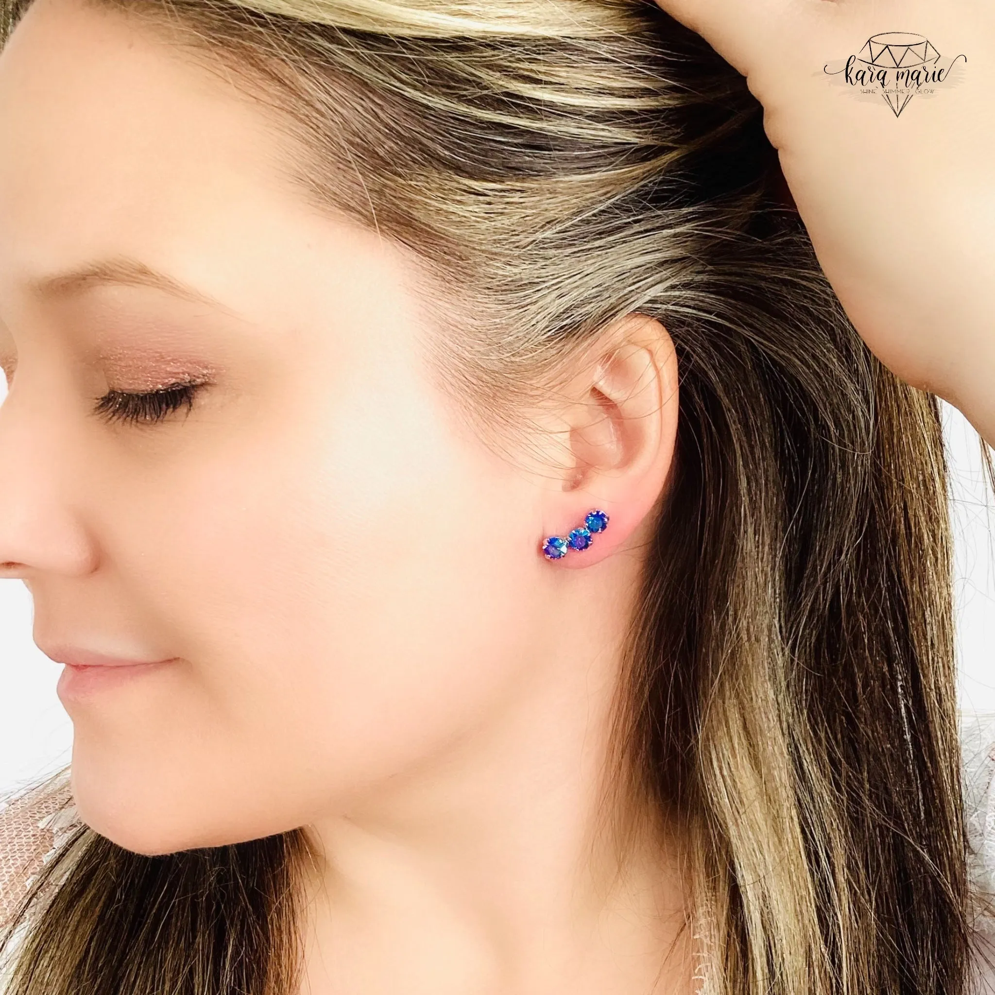 Simple Ear Crawler in Sapphire Glacier Blue