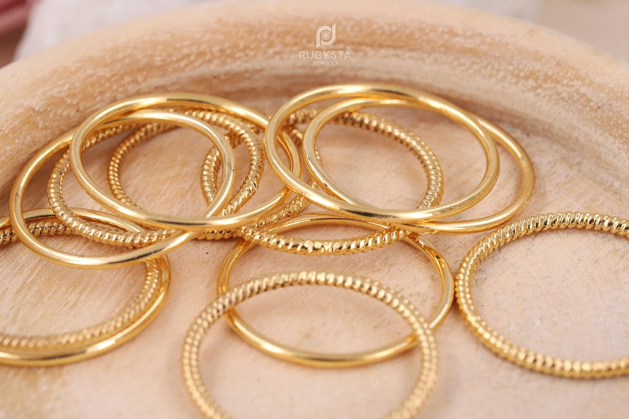 Simple Gold Band