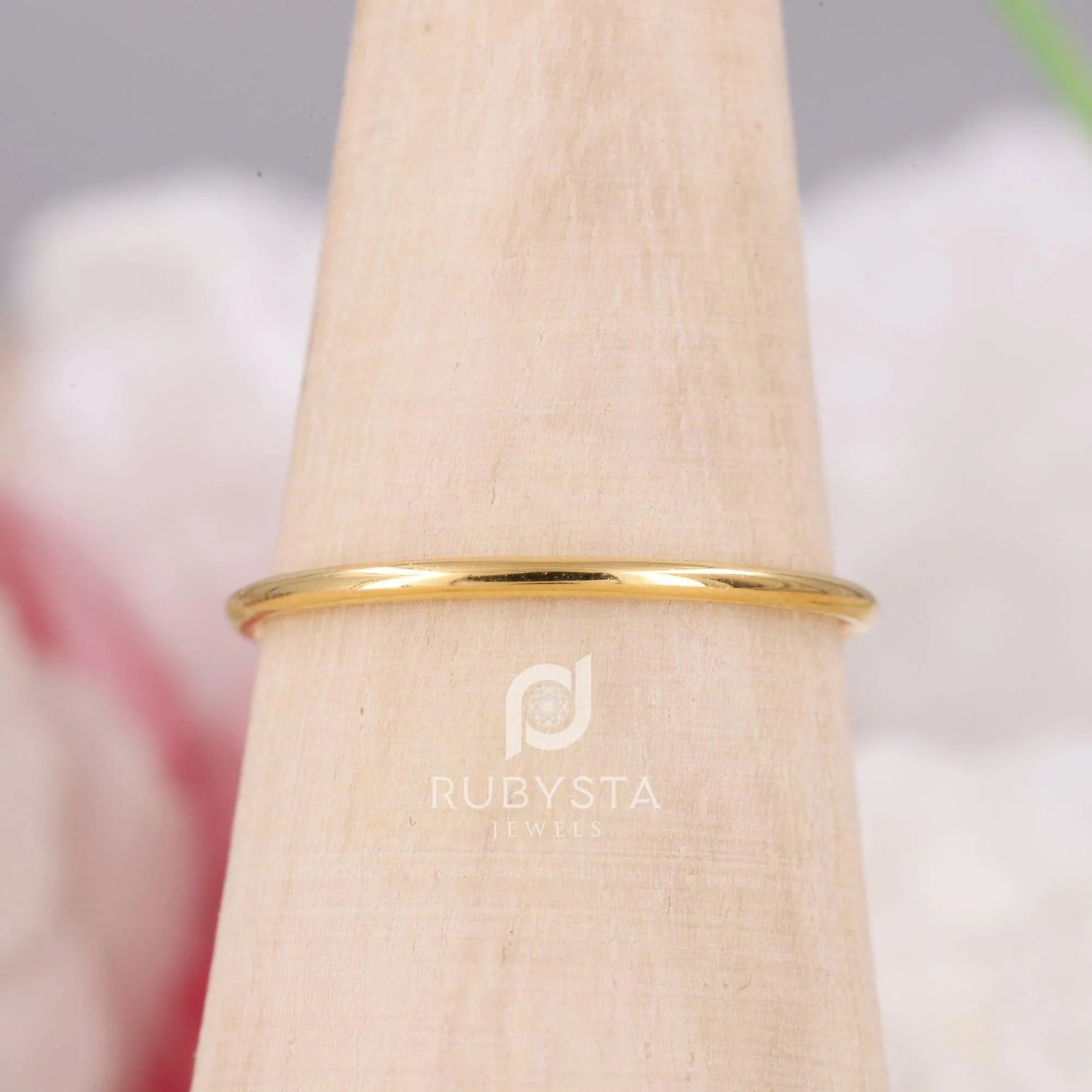 Simple Gold Band