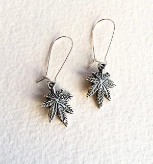 Simple Weed Earring - Silver