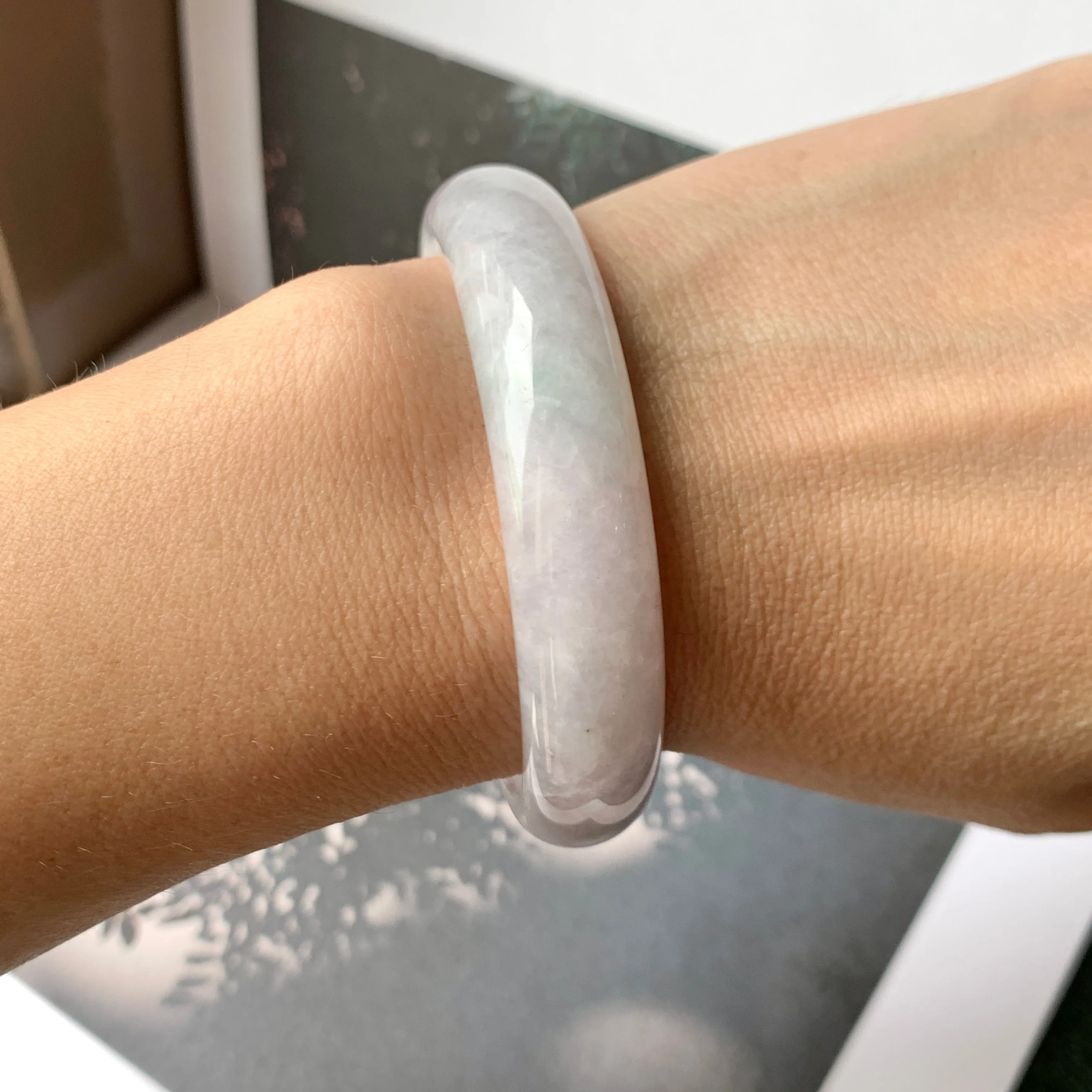 SOLD OUT: 53.2mm A-Grade Natural Light Lavender Green Jadeite Modern Round Bangle No.330088