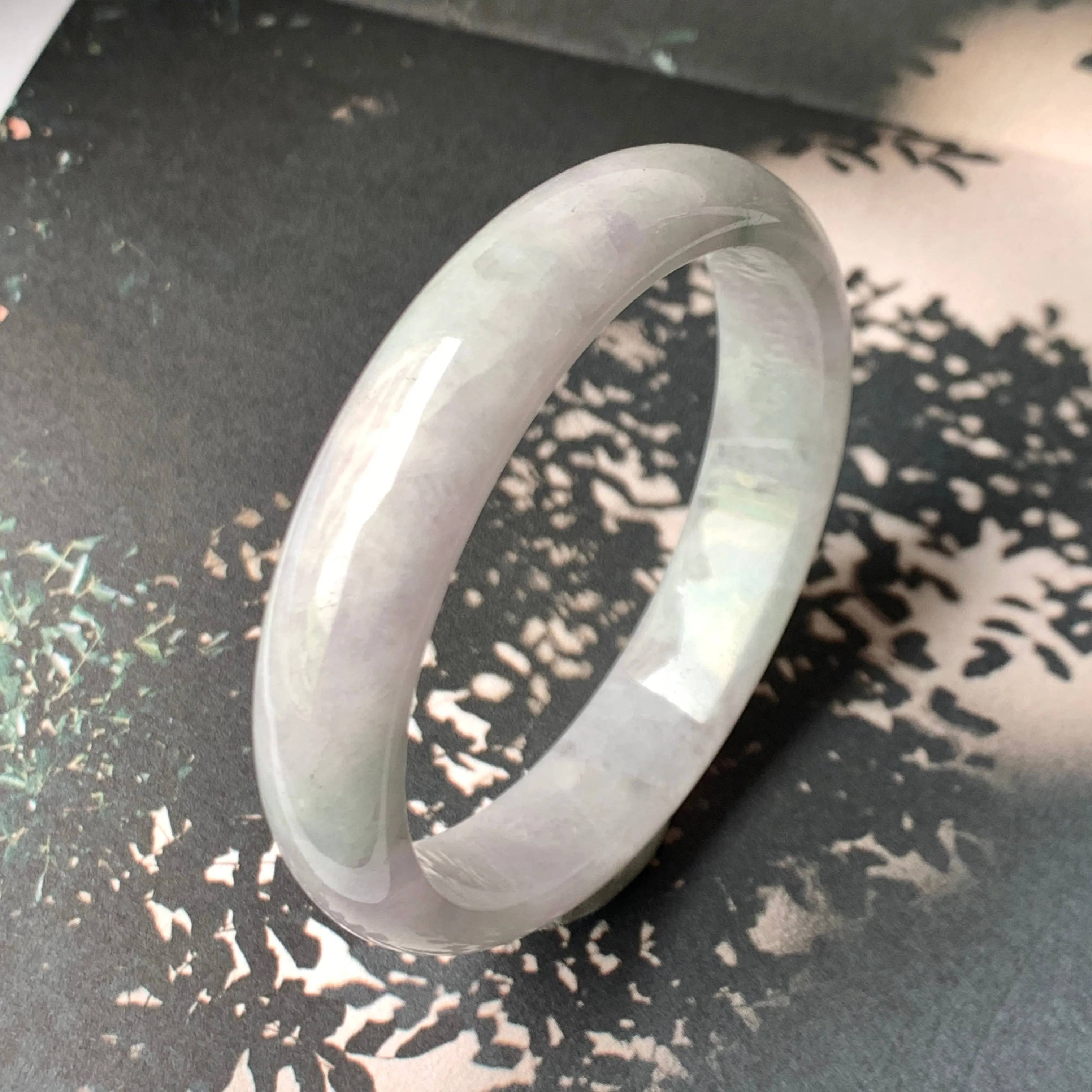 SOLD OUT: 53.2mm A-Grade Natural Light Lavender Green Jadeite Modern Round Bangle No.330088