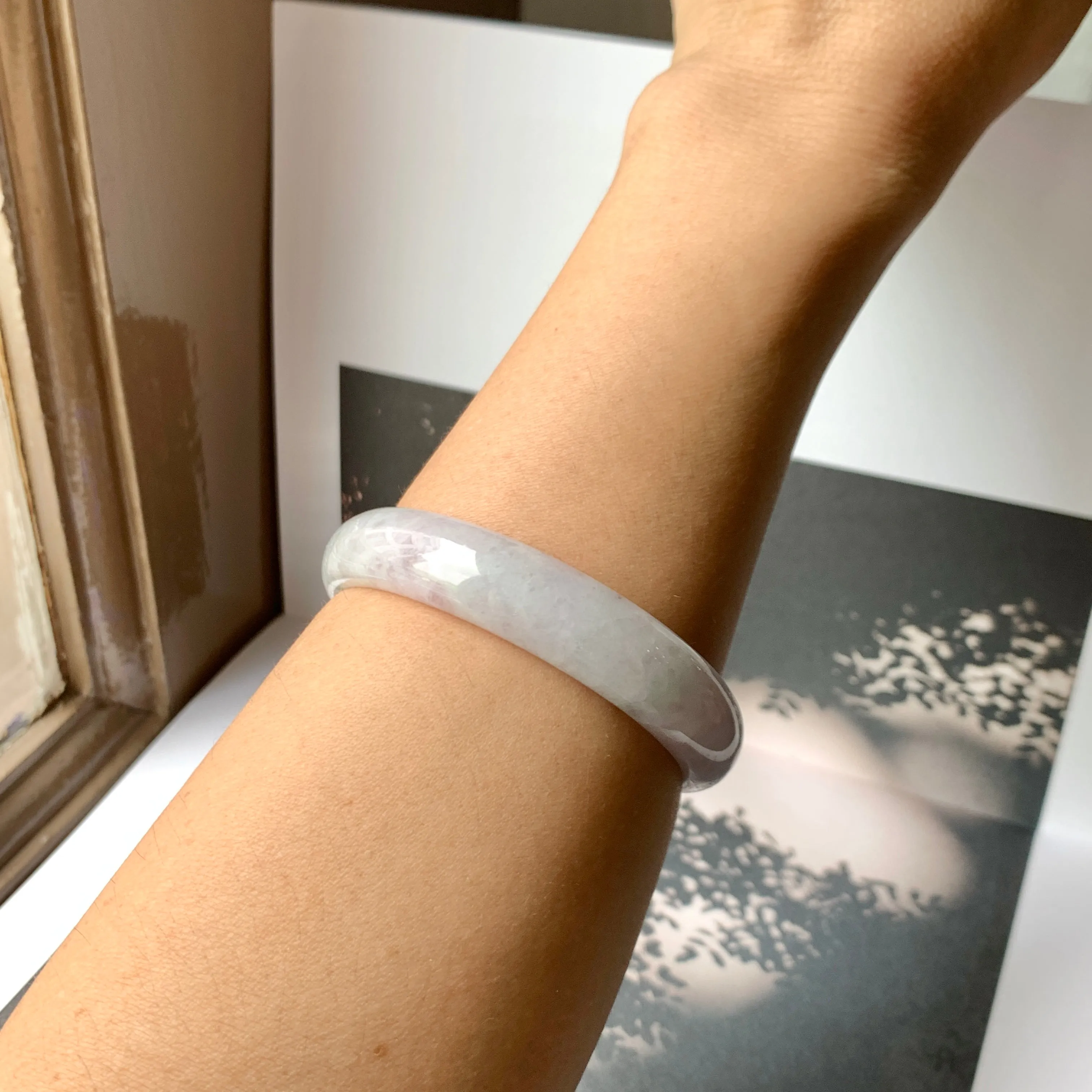SOLD OUT: 53.2mm A-Grade Natural Light Lavender Green Jadeite Modern Round Bangle No.330088