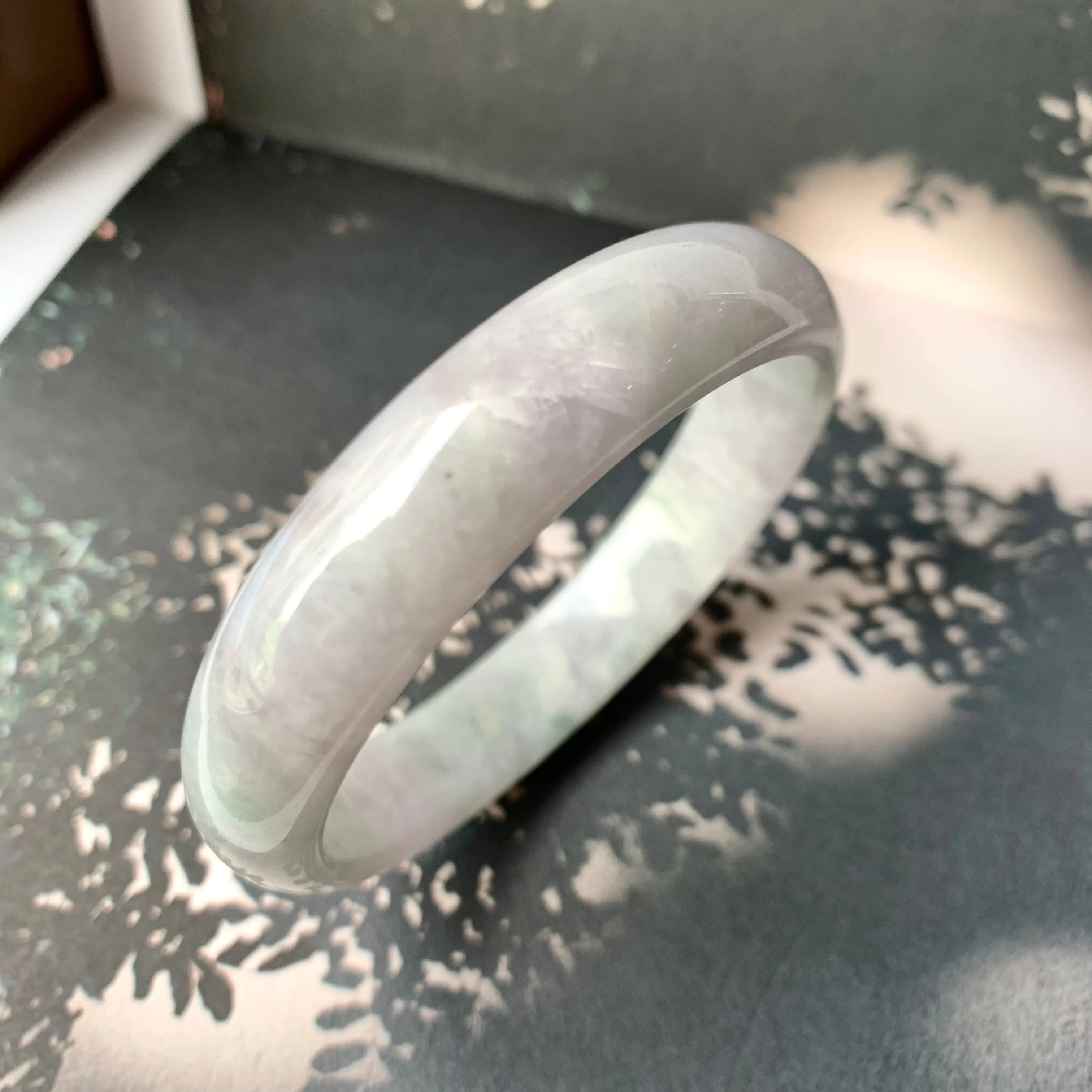 SOLD OUT: 53.2mm A-Grade Natural Light Lavender Green Jadeite Modern Round Bangle No.330088