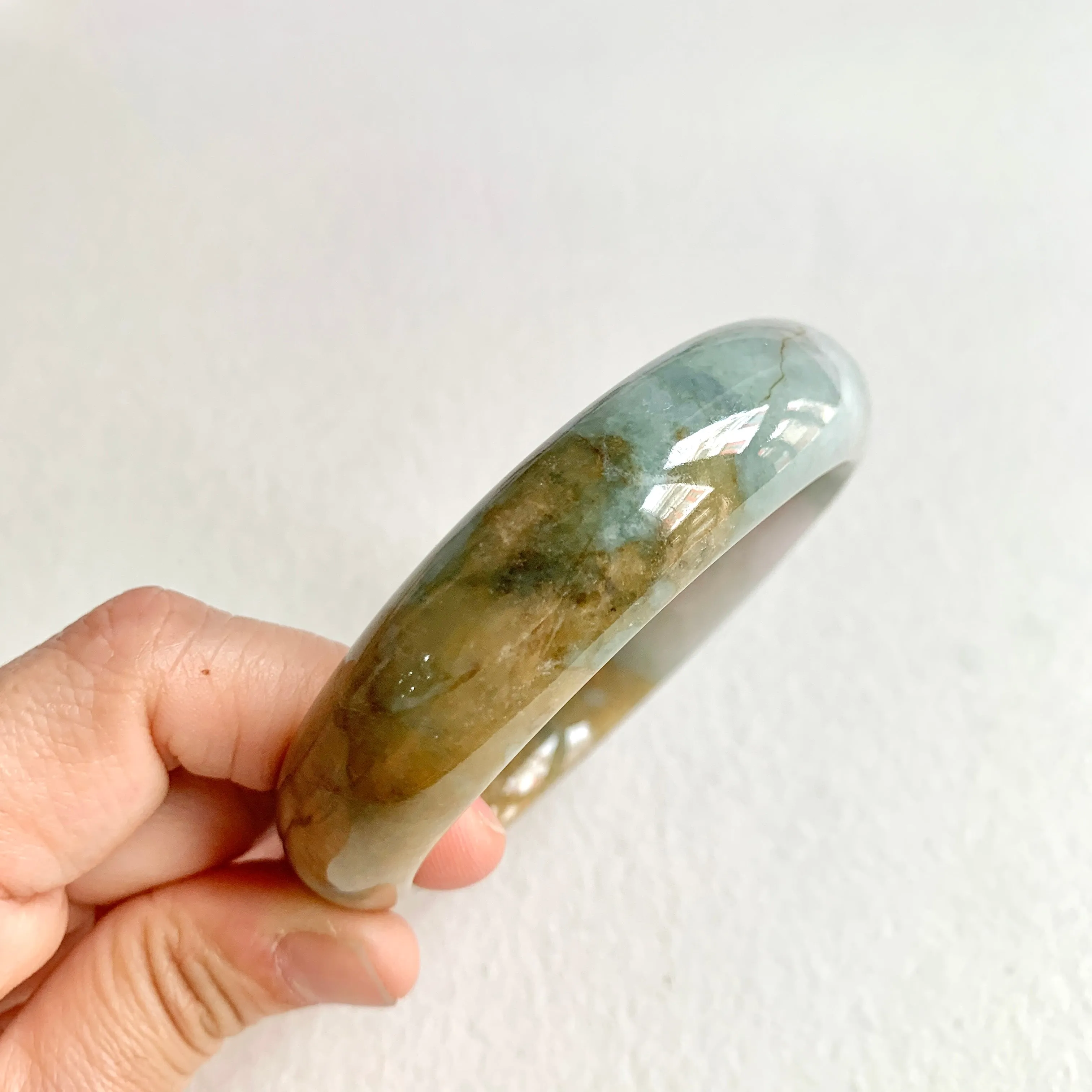SOLD OUT: 58mm A-Grade Natural Earthy Tone Modern Round Bangle No. 600151