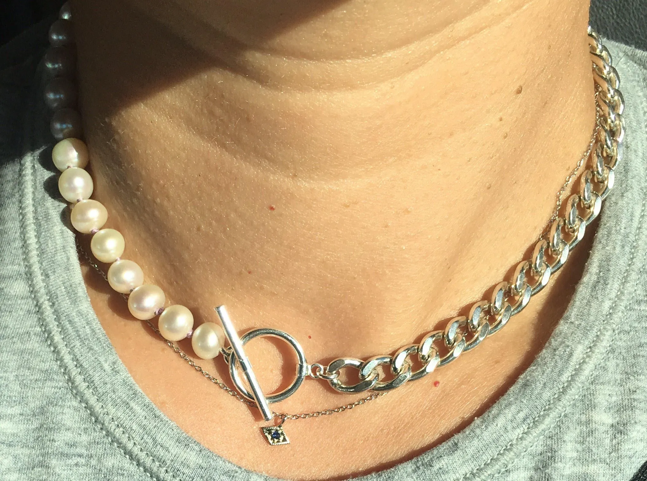 Split Personality Curb Choker