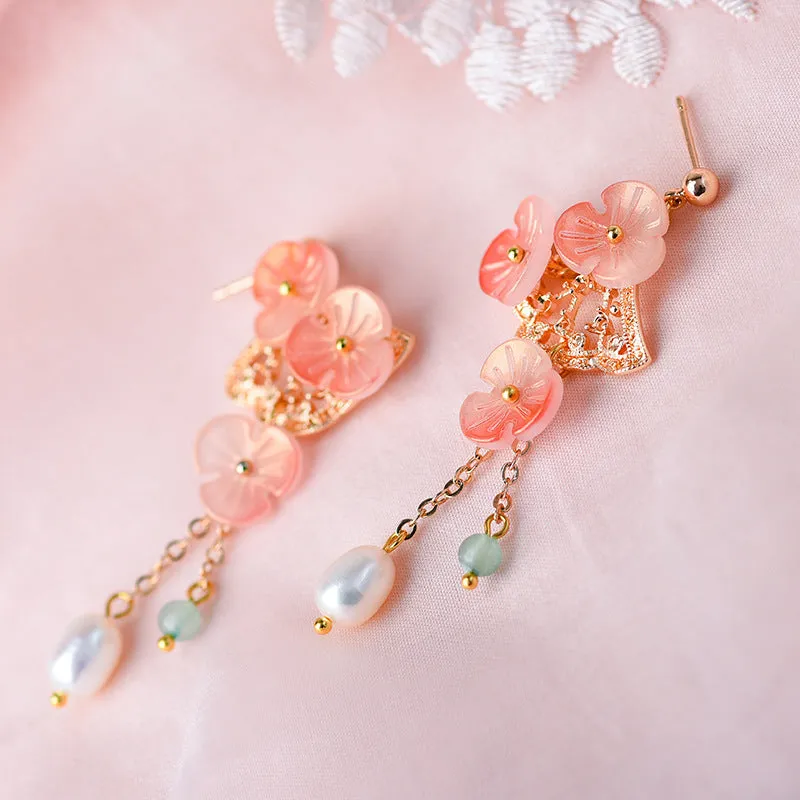 Stylish Ginkgo Leaf Pearl Mori Women Earrings