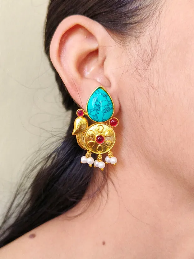 Stylish Golden Stud Earrings with Monalisa Stones and Pearls | Sarichka