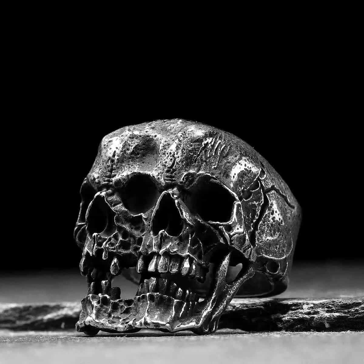 Vintage Gothic Skull Ring