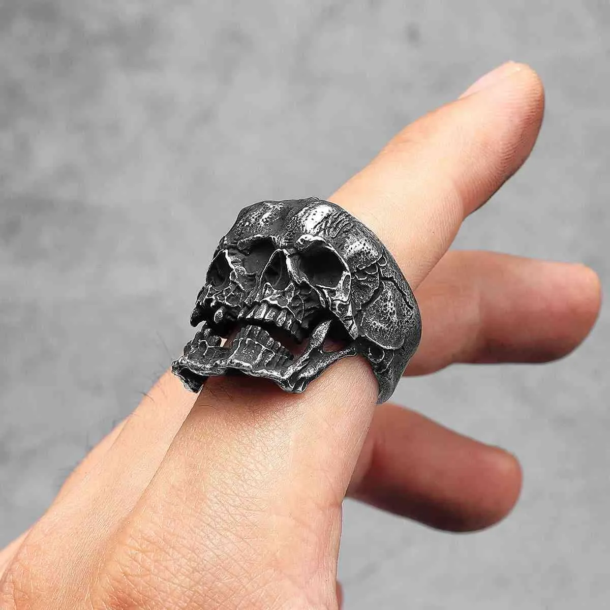 Vintage Gothic Skull Ring