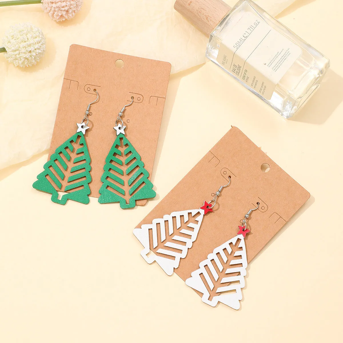 Wholesale Christmas Simple Hollow Christmas Tree Pu Leather Earrings