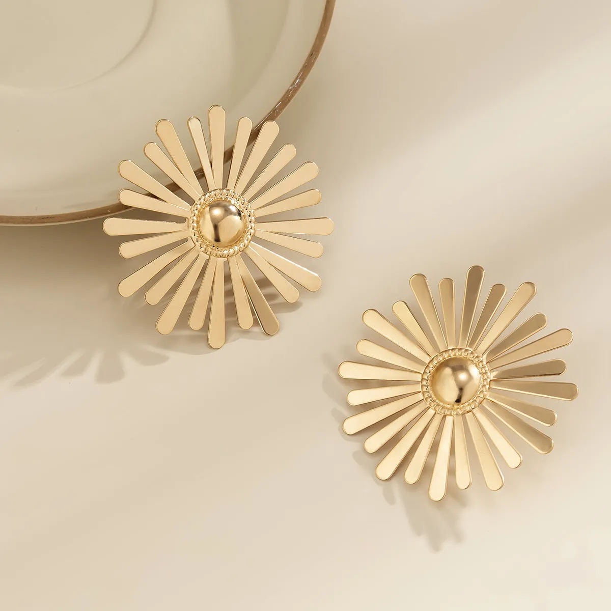 Wholesale Simple Sunflower Earrings
