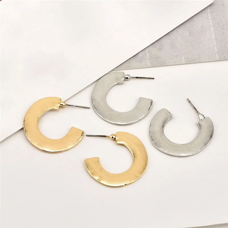 Women Simple Vintage Gold Moon Earrings